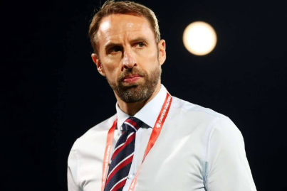 欧文论曼联选帅:索斯盖特任命存疑,回归传统或为良策